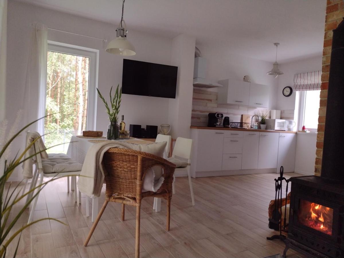 Marina Sasino - Komfortowe Domy Z Sauna I Kominkami Bagian luar foto