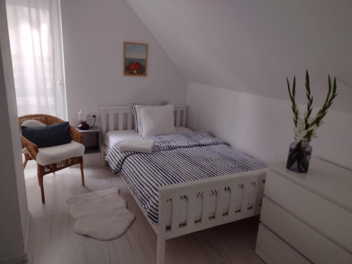 Marina Sasino - Komfortowe Domy Z Sauna I Kominkami Bagian luar foto