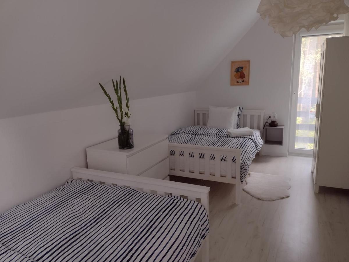 Marina Sasino - Komfortowe Domy Z Sauna I Kominkami Bagian luar foto